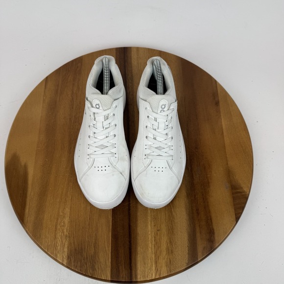 Womens On The Roger White Leather Athletic Tennis Sneakers Shoes Size 6‎ M GUC